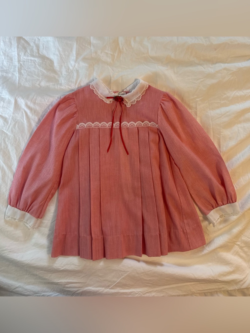 VTG Bryan Girls' Soft Red Long-Sleeve Pleated Blouse with Lace Collar Size 4T